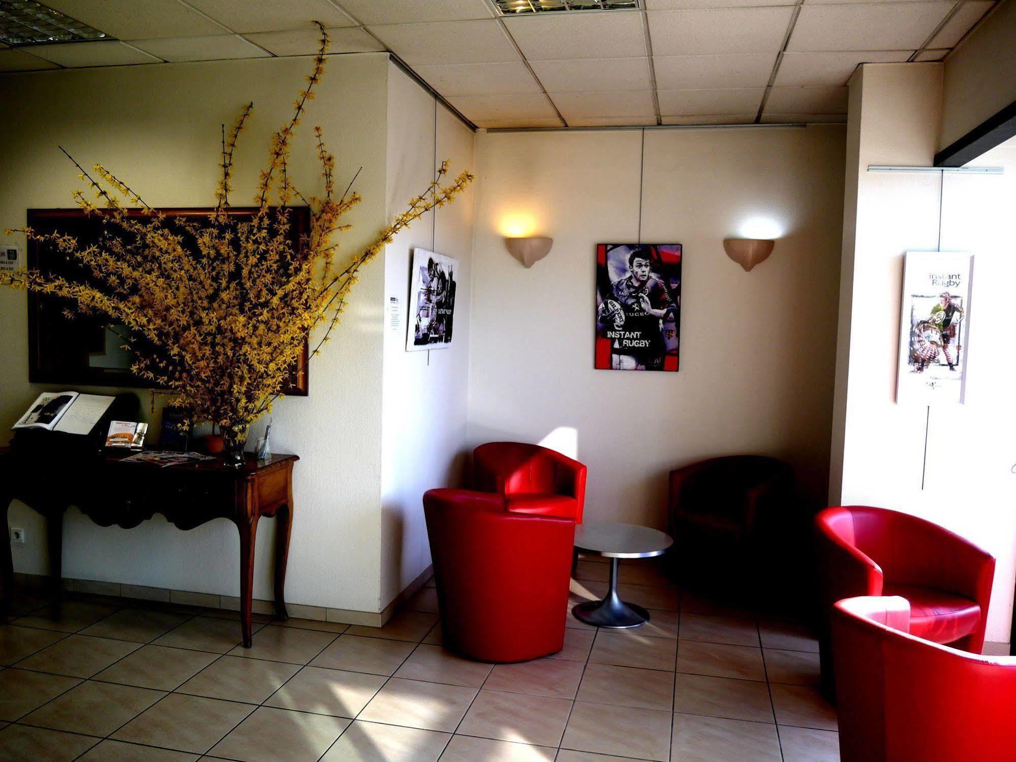 Logis Hotel Noemys Brive - Restaurant Le Teinchurier المظهر الخارجي الصورة